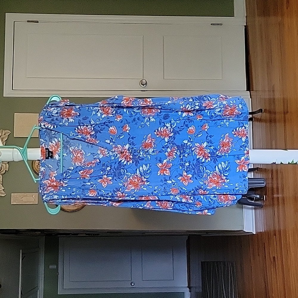 Torrid floral top Size 1